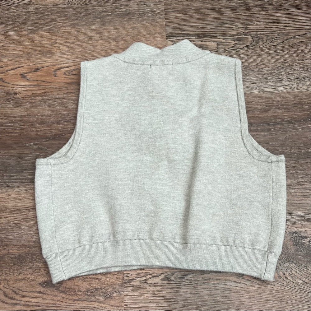NEW Wild Fable gray sleeveless zip-up crop top Large - Picture 2 of 7